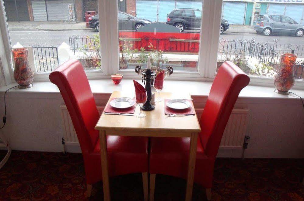 The Sandhurst Hotel Blackpool Exterior photo